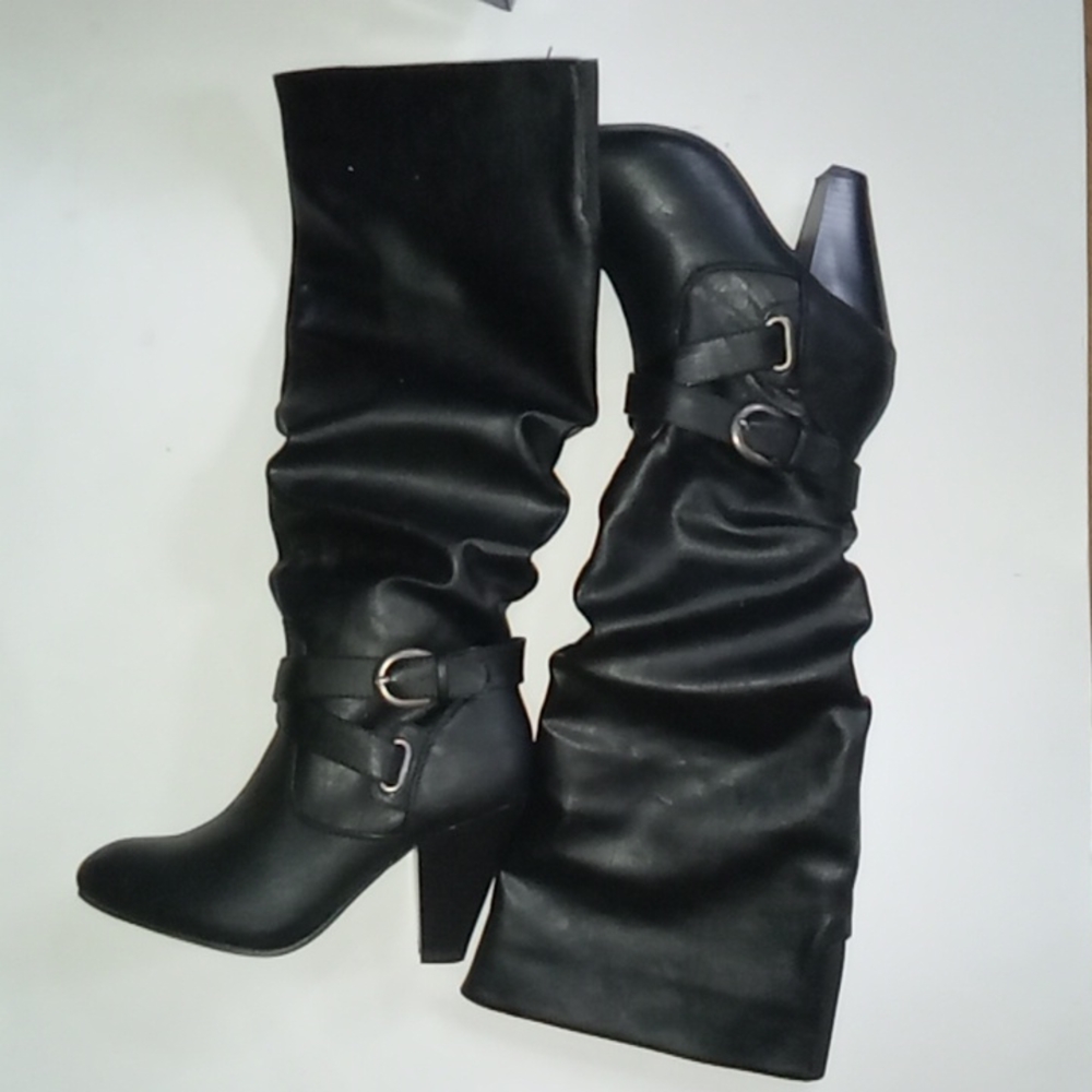 SIMPLY STIYLED  MID THIGHT BOOTS BLACK SIZE 6M STYLE..WW5382 RAMPAGE RELLER